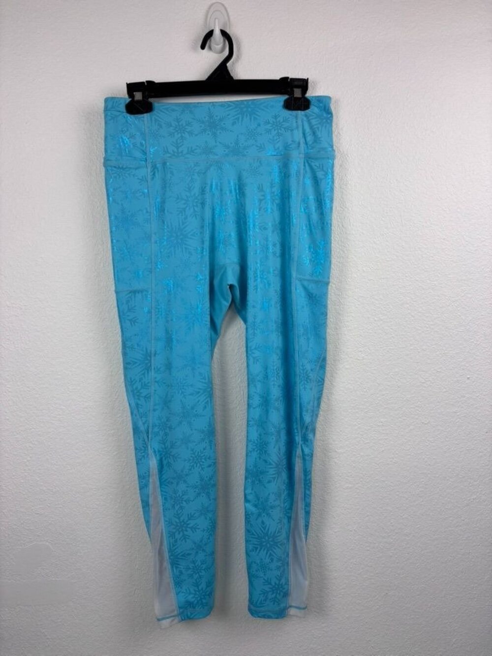 Crowned Athletics women's XL blue snowflake leggings frozen elsa running